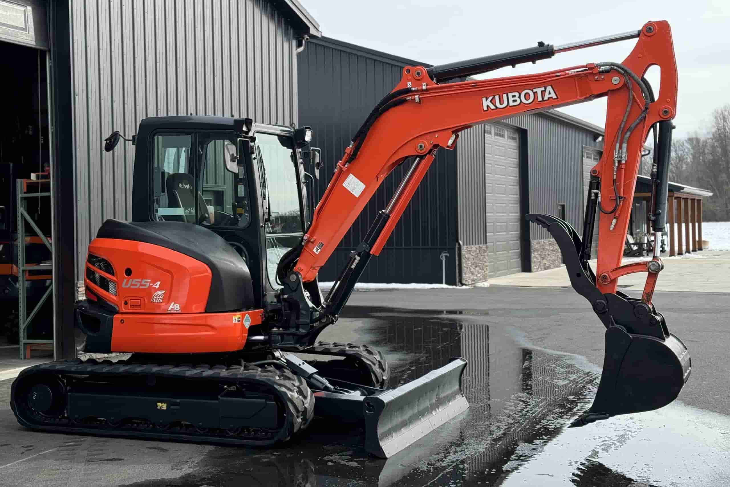 2018 KUBOTA U55-4 CLEAN!
